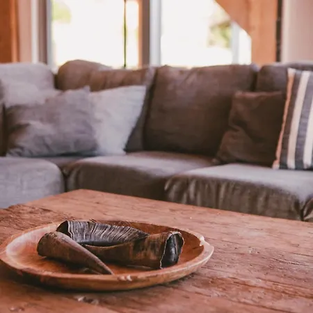 Large Peaceful Hideaway - Hidden Gem - Belle Chery Chalet *